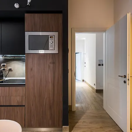 Eco Chic With Sofa Bed And Kitchen By Design Club Collection * Μπολόνια